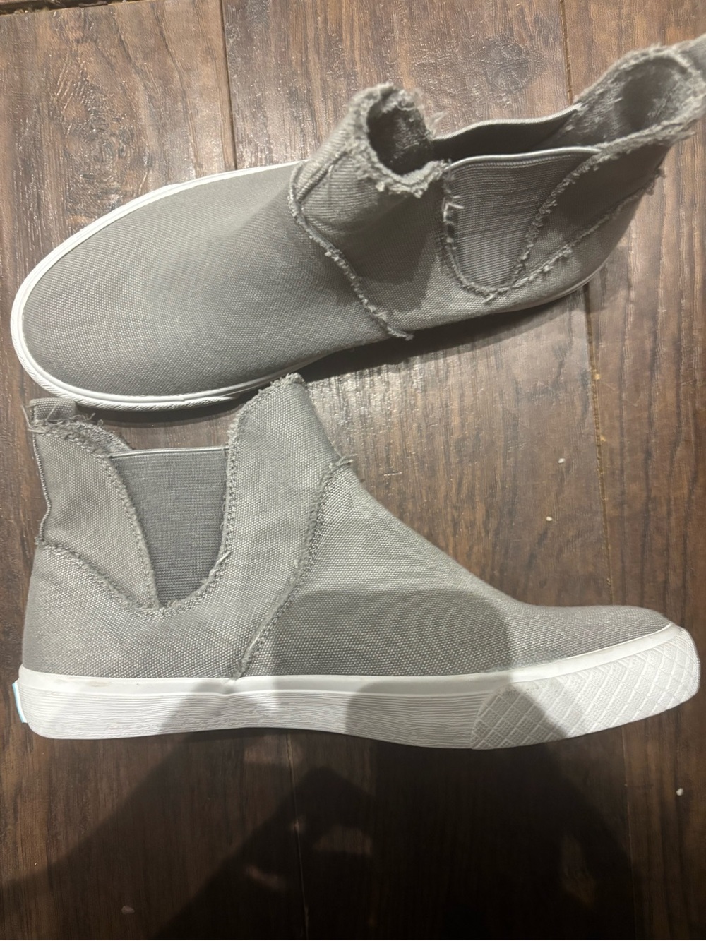 Casual Slip-On High-Top Sneakers in Light Gray